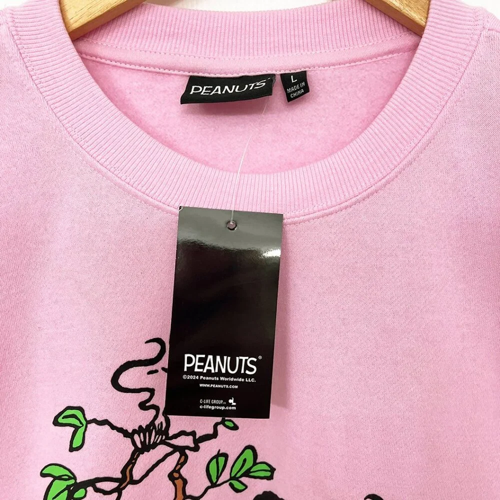 NWT Peanuts Snoopy & Woodstock Gardening Sweatshirt Unisex Large